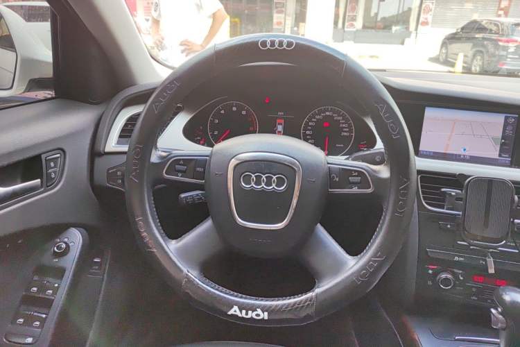 Used Audi A4L 2012 2.0 TFSI Automatic Technology Model Steering Wheel