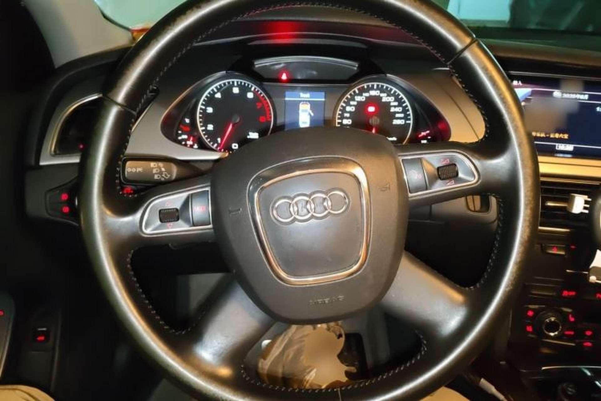 Used Audi A4L 2012 2.0 TFSI Automatic Technology Model Steering Wheel