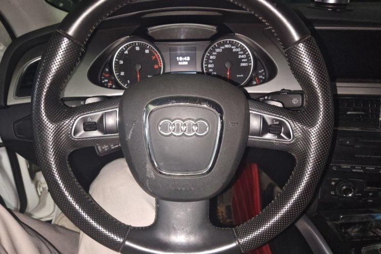 Used Audi A4L 2012 2.0 TFSI automatic sporty version Steering Wheel