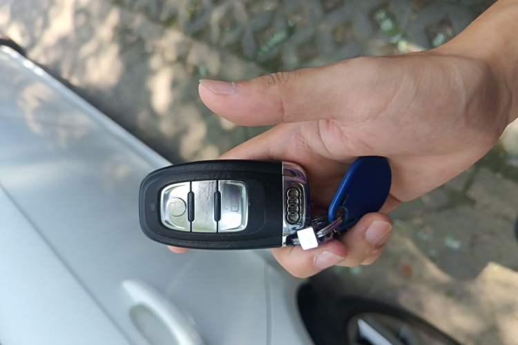 Used Audi A4L 2012 2.0 TFSI Automatic Technology Model Vehicle Key