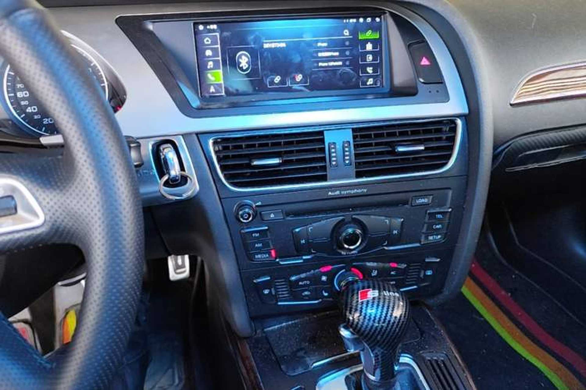 Used Audi A4L 2012 2.0 TFSI automatic Comfort trim level Audio And AC Panel