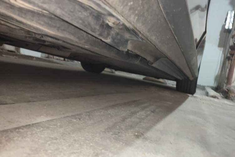 Used Audi A4L 2012 2.0 TFSI automatic standard version Chassis Rear Right