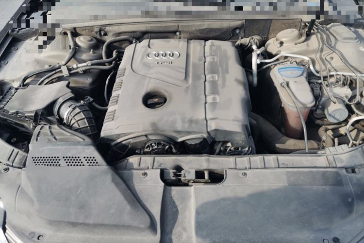 Used Audi A4L 2012 2.0 TFSI Automatic Technology Model Engine Bay