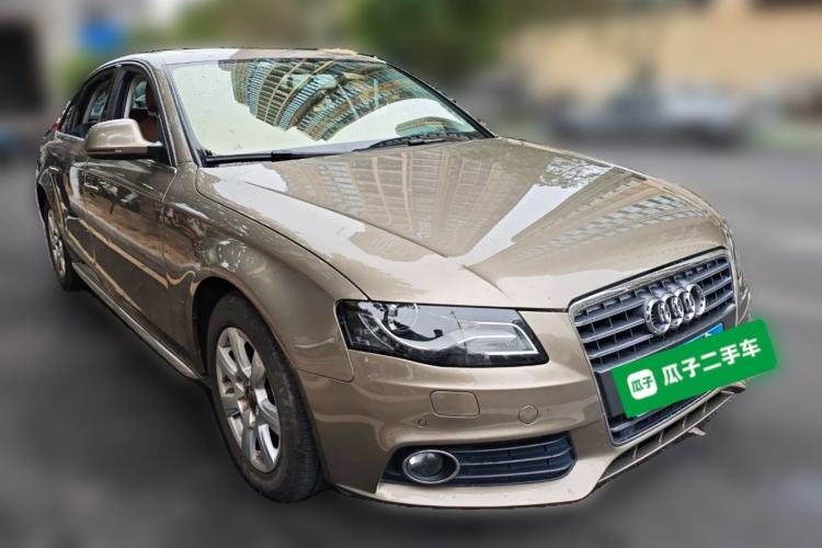 Used Audi A4L 2012 2.0 TFSI automatic standard version Front Right 45 Deg
