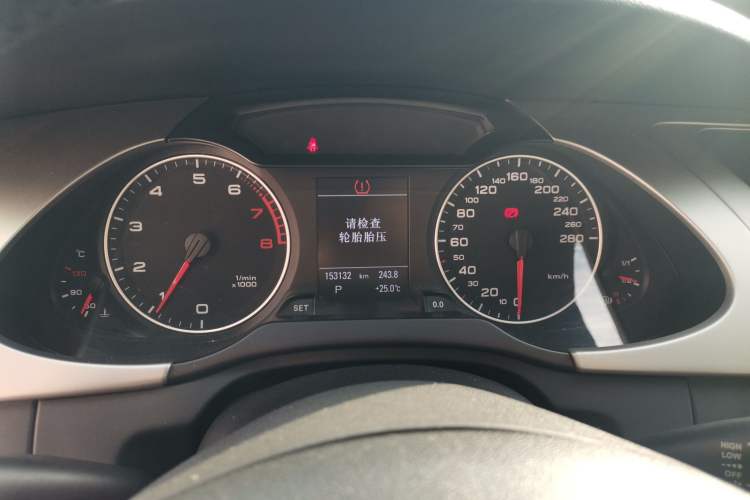 Used Audi A4L 2012 2.0 TFSI Automatic Technology Model Instrument Cluster