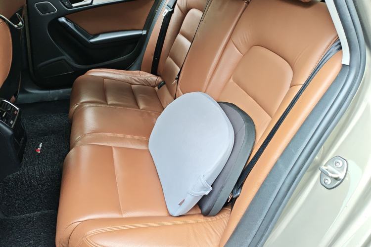 Used Audi A4L 2012 2.0 TFSI automatic standard version Left Rear Seat