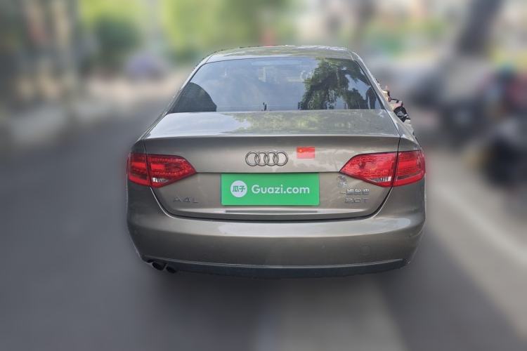 Used Audi A4L 2012 2.0 TFSI automatic Comfort trim level Rear