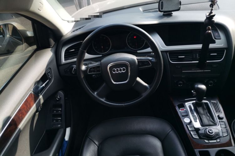 Used Audi A4L 2012 2.0 TFSI Automatic Technology Model Steering Wheel