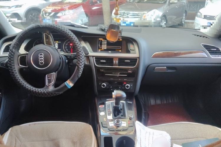 Used Audi A4L 2013 35 TFSI Automatic Technology Edition Center Console