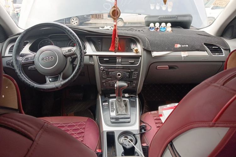 Used Audi A4L 2013 35 TFSI Automatic Standard Model Center Console