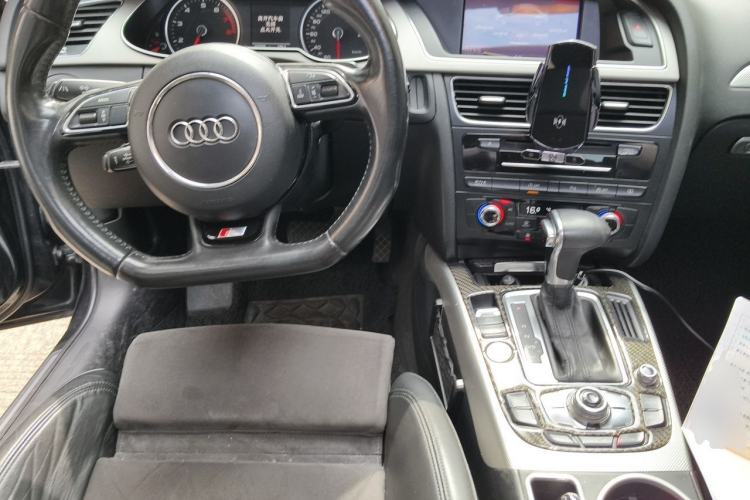 Used Audi A4L 2013 40 TFSI quattro Individual Sport Edition Center Console