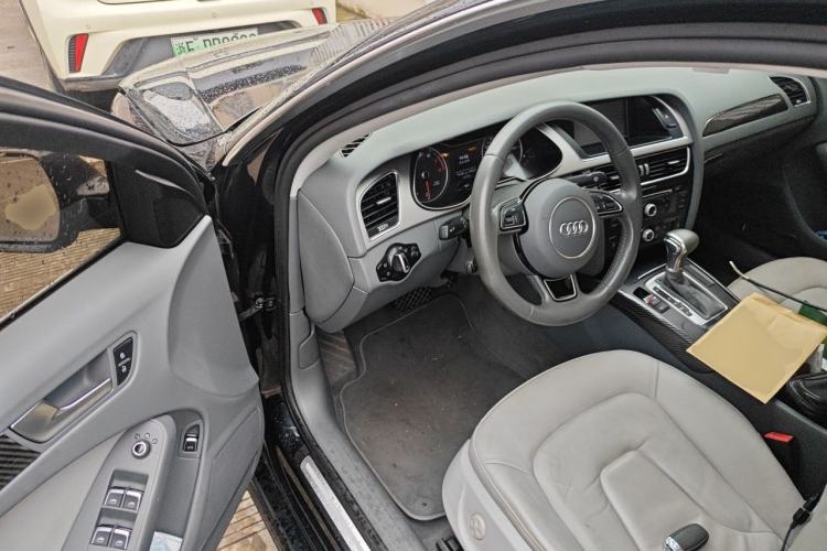 Used Audi A4L 2013 35 TFSI Automatic Comfort Model Driver Seat