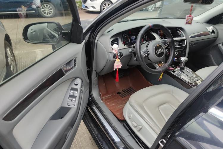 Used Audi A4L 2013 35 TFSI Automatic Comfort Model Driver Seat