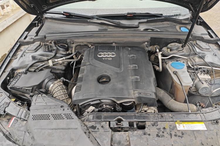 Used Audi A4L 2013 35 TFSI Automatic Comfort Model Engine Bay