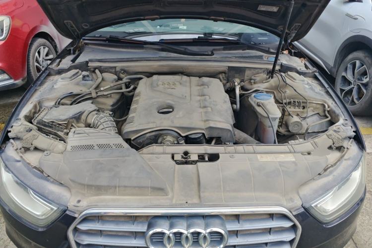 Used Audi A4L 2013 35 TFSI Automatic Comfort Model Engine Bay