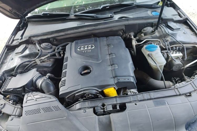 Used Audi A4L 2013 30 TFSI Manual Comfort Model Engine Bay