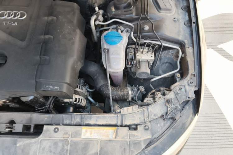 Used Audi A4L 2013 30 TFSI Manual Comfort Model Engine Bay Left