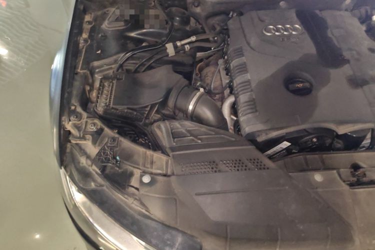 Used Audi A4L 2013 35 TFSI Automatic Standard Model Engine Bay Right