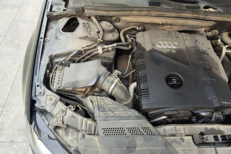 Used Audi A4L 2013 35 TFSI Automatic Technology Edition Engine Bay Right