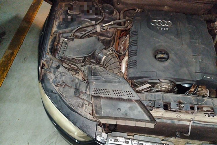 Used Audi A4L 2013 35 TFSI Automatic Standard Model Engine Bay Right