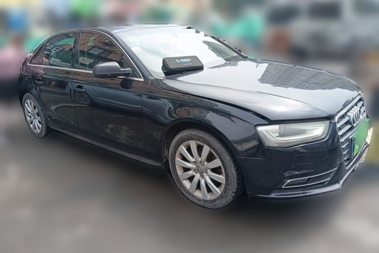 Used Audi A4L 2013 35 TFSI Automatic Standard Model Front Right 45 Deg