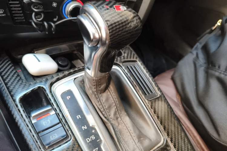 Used Audi A4L 2013 35 TFSI Automatic Standard Model Gear Lever