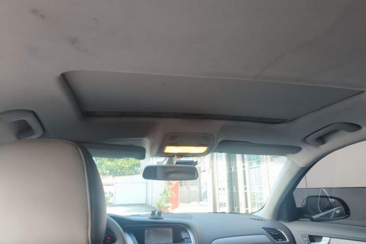 Used Audi A4L 2013 30 TFSI Manual Comfort Model Headliner