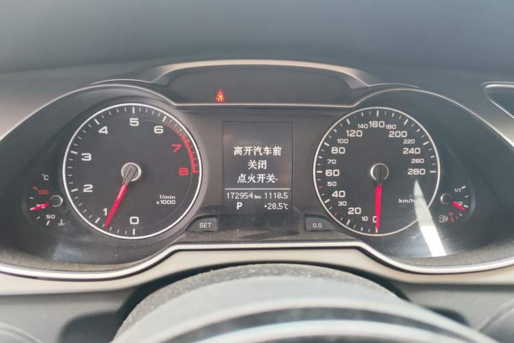 Used Audi A4L 2013 35 TFSI Automatic Comfort Model Instrument Cluster