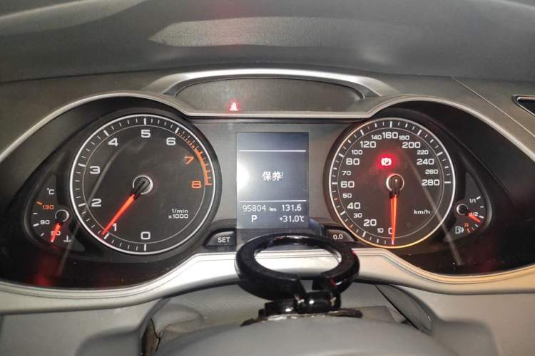 Used Audi A4L 2013 35 TFSI Automatic Standard Model Instrument Cluster