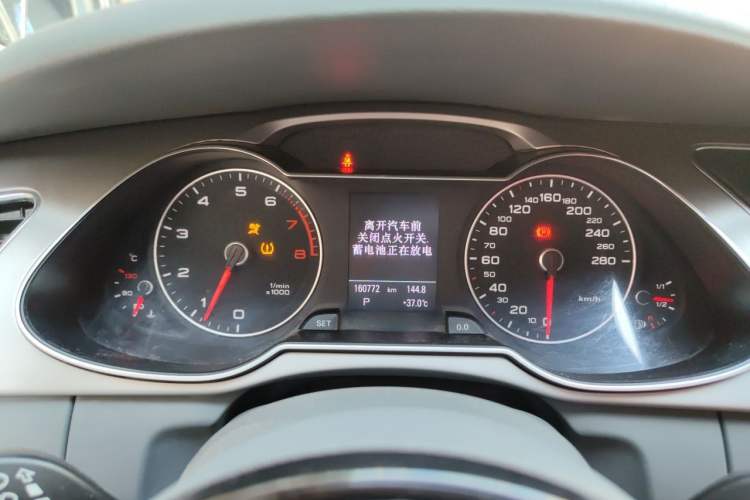 Used Audi A4L 2013 35 TFSI Automatic Technology Edition Instrument Cluster