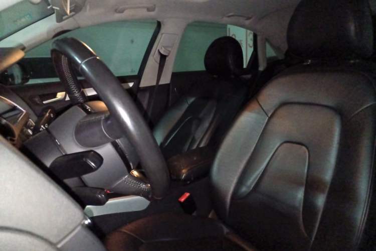 Used Audi A4L 2013 35 TFSI Automatic Standard Model Left Front Seat