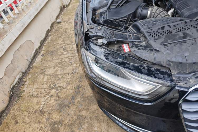 Used Audi A4L 2013 35 TFSI Automatic Comfort Model Right Front Headlight