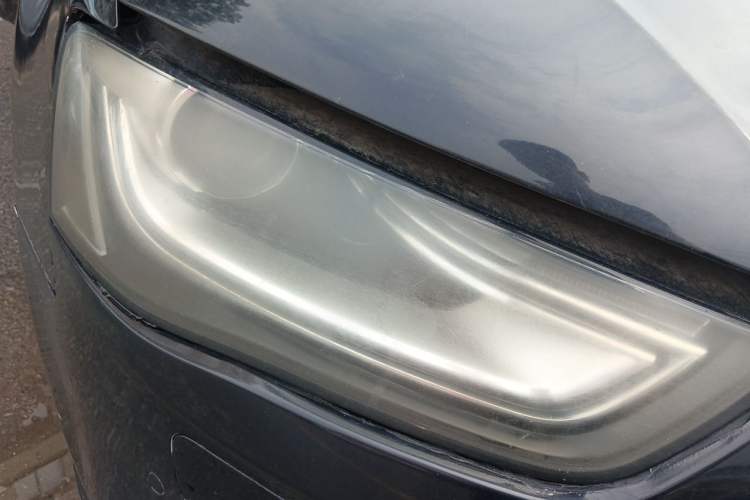 Used Audi A4L 2013 35 TFSI Automatic Standard Model Right Front Headlight