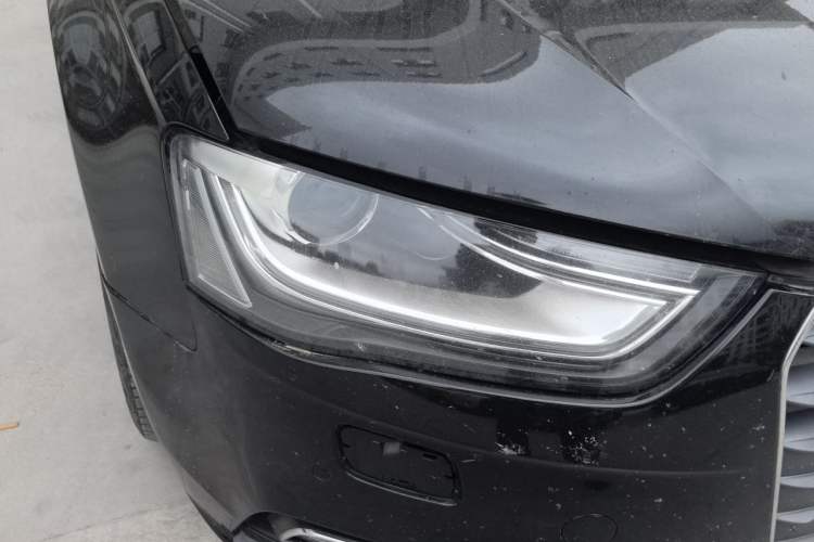 Used Audi A4L 2013 35 TFSI Automatic Standard Model Right Front Headlight