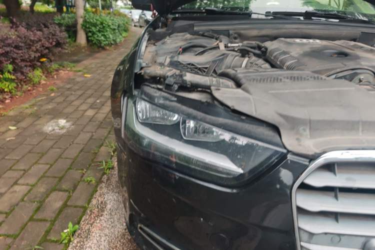 Used Audi A4L 2013 30 TFSI Automatic Comfort Model Right Front Headlight
