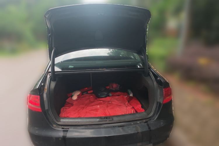 Used Audi A4L 2013 30 TFSI Automatic Comfort Model Trunk