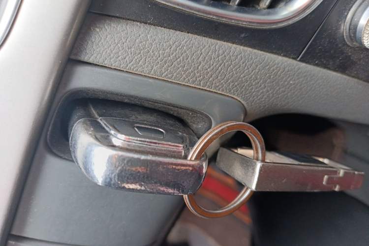 Used Audi A4L 2013 35 TFSI Automatic Standard Model Vehicle Key