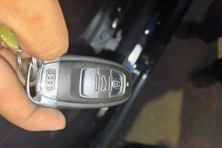Used Audi A4L 2013 35 TFSI Automatic Comfort Model Vehicle Key