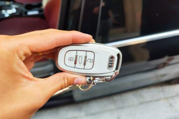 Used Audi A4L 2013 35 TFSI Automatic Technology Edition Vehicle Key