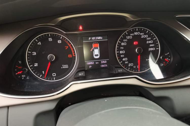 Used Audi A4L 2013 35 TFSI Automatic Technology Edition Instrument Cluster