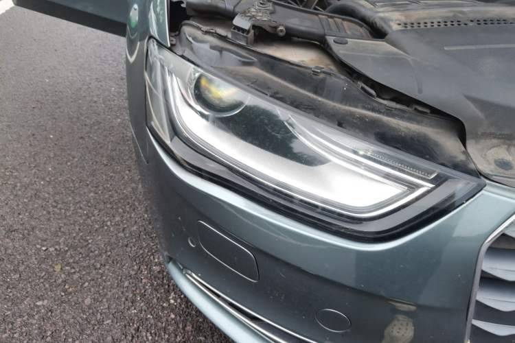 Used Audi A4L 2013 35 TFSI Automatic Technology Edition Right Front Headlight
