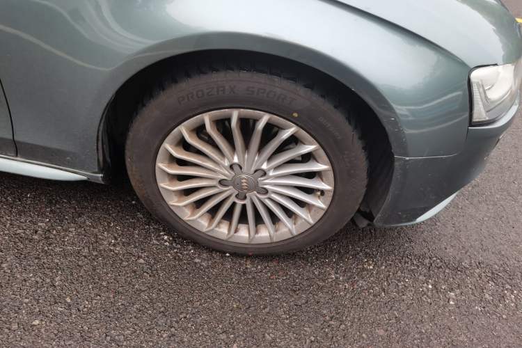 Used Audi A4L 2013 35 TFSI Automatic Technology Edition Right Front Wheel Hub
