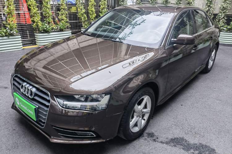 Ojetý Audi A4L 2013 30 TFSI Automatic Comfort Model Guazi used car, China used car export, Used car for sale, Used  cars, Cheapest cars for sale