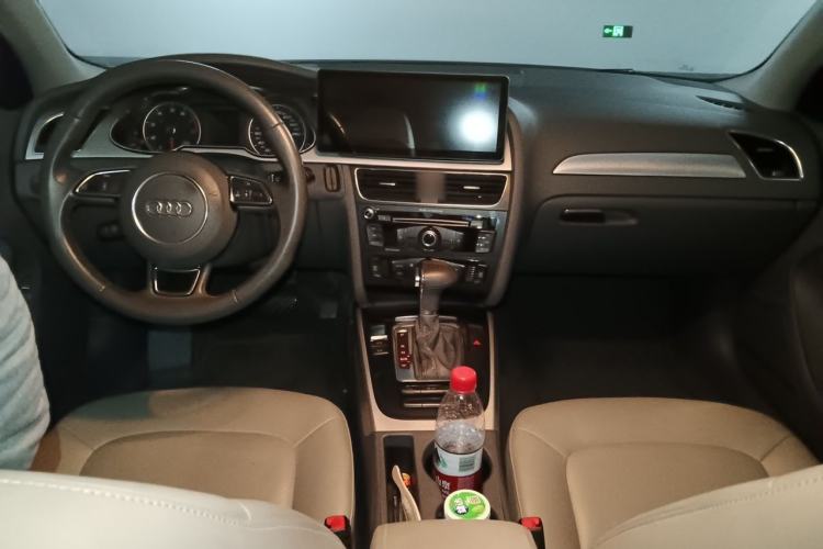 Used Audi A4L 2013 35 TFSI Automatic Standard Model Center Console