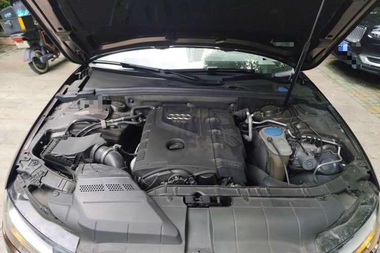 Used Audi A4L 2013 30 TFSI Automatic Comfort Model Engine Bay