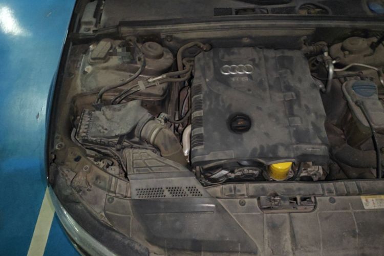 Used Audi A4L 2013 40 TFSI quattro Individual Sport Edition Engine Bay Right