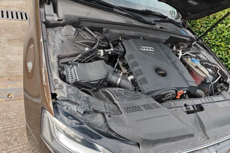Used Audi A4L 2013 35 TFSI Automatic Standard Model Engine Bay Right