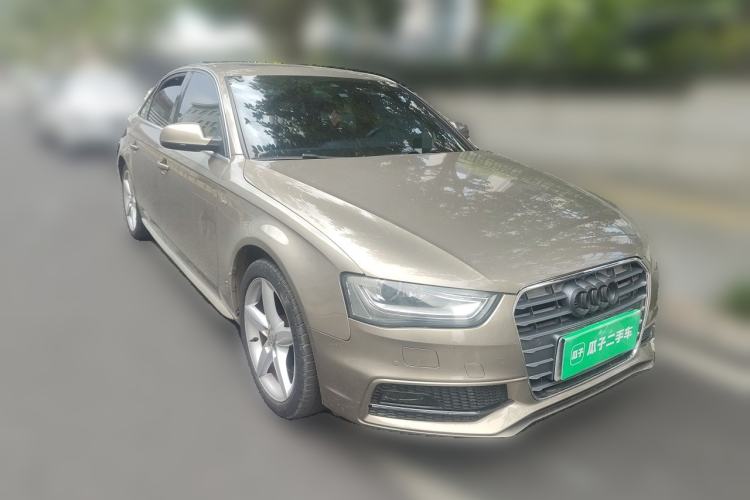 Used Audi A4L 2013 40 TFSI quattro Sport version Front Right 45 Deg