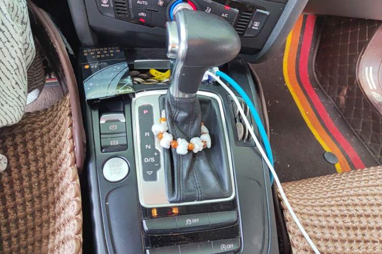 Used Audi A4L 2013 35 TFSI Automatic Standard Model Gear Lever