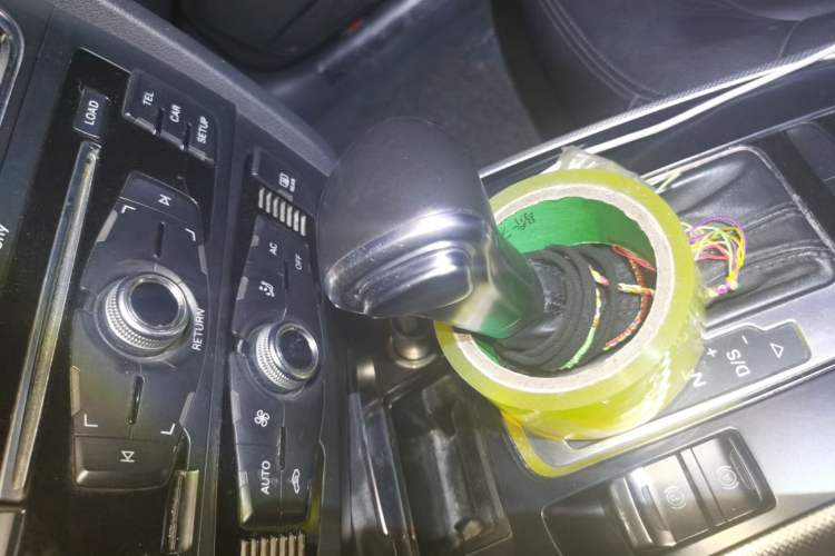 Used Audi A4L 2013 35 TFSI Automatic Technology Edition Gear Lever